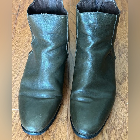 Ankle boots - Picture 1 of 7